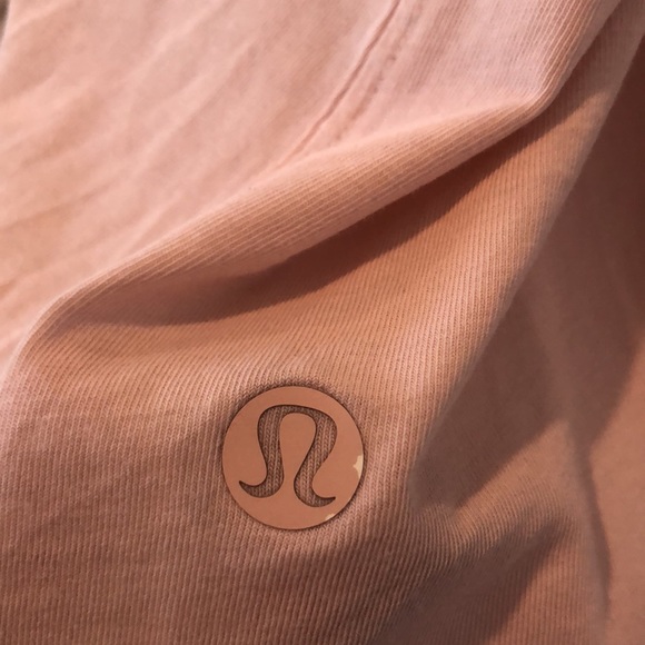 Lululemon tank - Picture 8 of 10